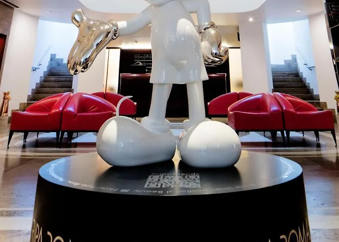 Ripa 4* Rome